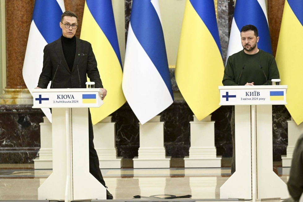 Tasavallan presidentti Alexander Stubb ja Ukrainan presidentti Volodymyr Zelenskyi pitivät yhteisen tiedotustilaisuuden Kiovassa keskiviikkona 2.4.2024.