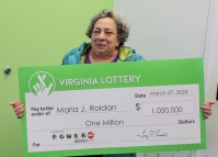 Äiti voitti poikansa lahjoittamalla lottolipulla miljoonapotin – "Vitsailethan sinä?"