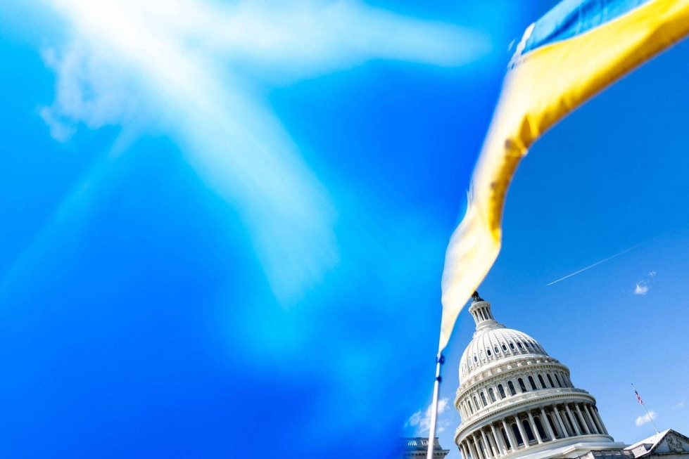 Yhdysvaltain edustajainhuone päätti myöhään lauantai-iltana noin 60 miljardin dollarin eli noin 55 miljardin euron tukipaketista Ukrainalle.