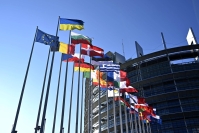 Euroopan parlamentti hyväksyi yritysvastuudirektiivin