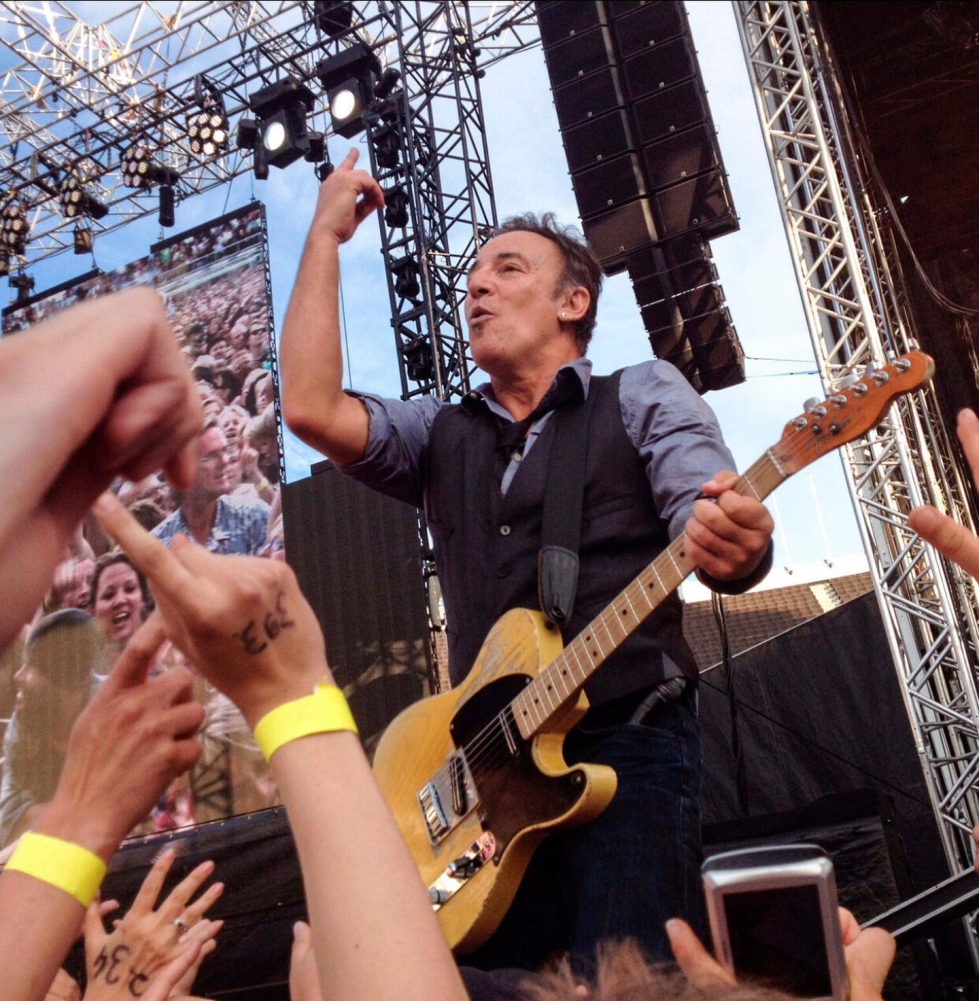 Bruce Springsteen keikalla Olympiastadionilla heinäkuussa 2012.