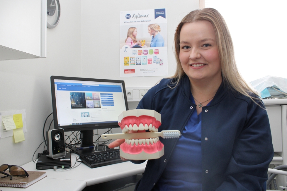 Digisuuhygienisti Heta Hankkila aloitti Lieksan hammashoitolassa helmikuussa.