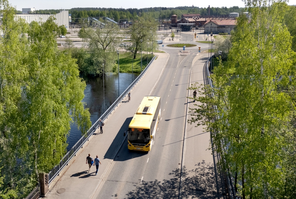 Itäsilta kunnostetaan Pielisjoen linnan ja rautatieaseman väliseltä osuudelta.