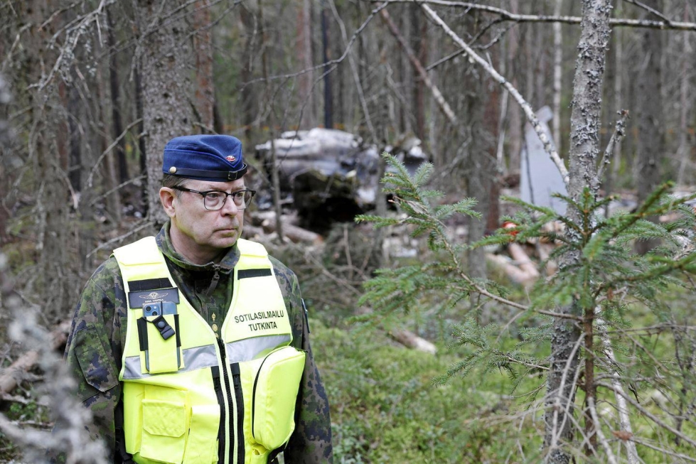 Tutkintaryhmän johtaja Juha Vantila esitteli turmapaikkaa viime vuoden toukokuussa.