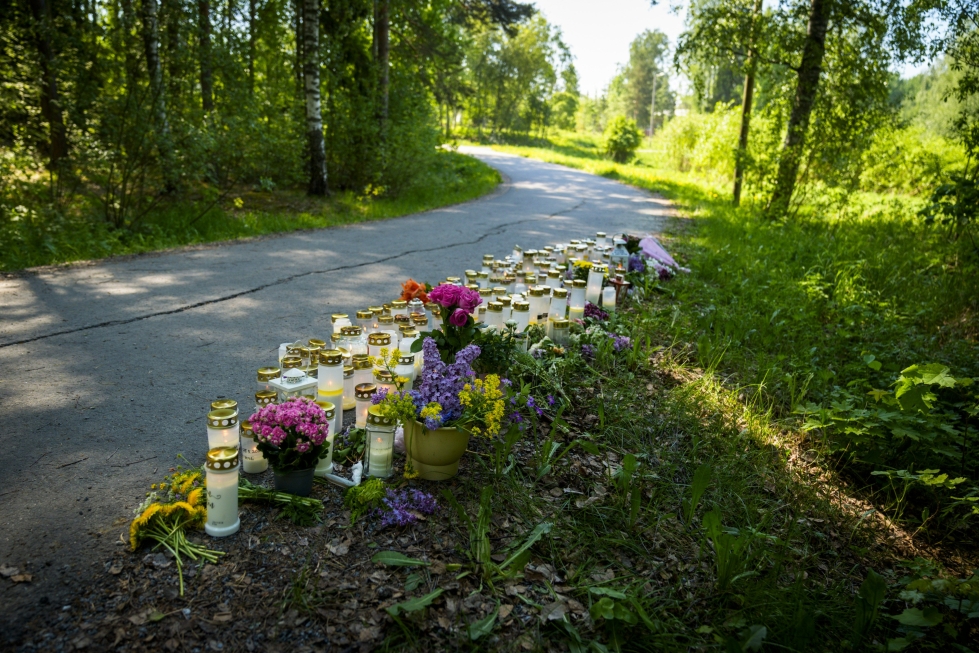 15-vuotias tyttö löytyi lauantaiaamuna kuolleena metsästä Valkeakoskella.