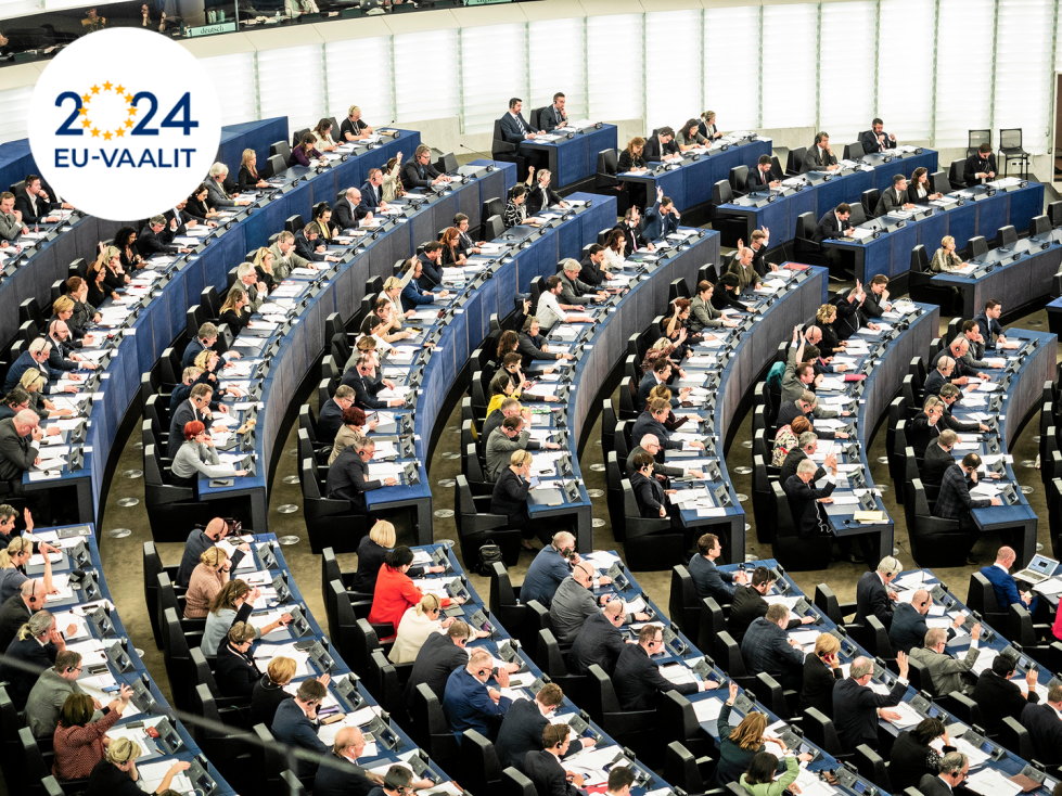 EU-vaaleissa valitaan 720 edustajaa Euroopan parlamenttiin. Vaalipäivä on Suomessa 9. kesäkuuta.