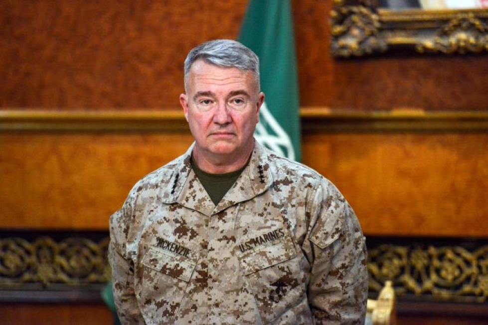 Kenraali Kenneth McKenzie sanoi yhdysvaltalaismedian haastattelussa, että Yhdysvallat saattoi pudottaa viime viikolla toisenkin iranilaisen dronen. LEHTIKUVA / AFP