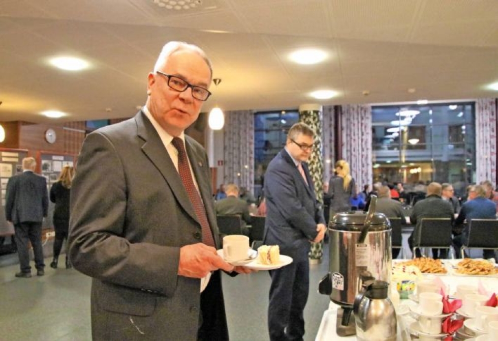 Kiteen eläkkeellä oleva kaupunginjohtaja Pekka Ikonen vieraili Kiteen teollistumisen 50-vuotisjuhlaseminaarissa.