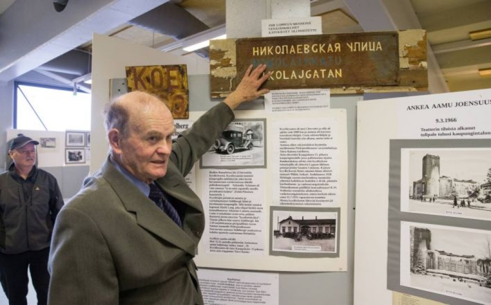 Pohjois-Karjalan Asehistoriallisen killan Veikko Kososen on harrastanut keräilyä 50 vuotta.