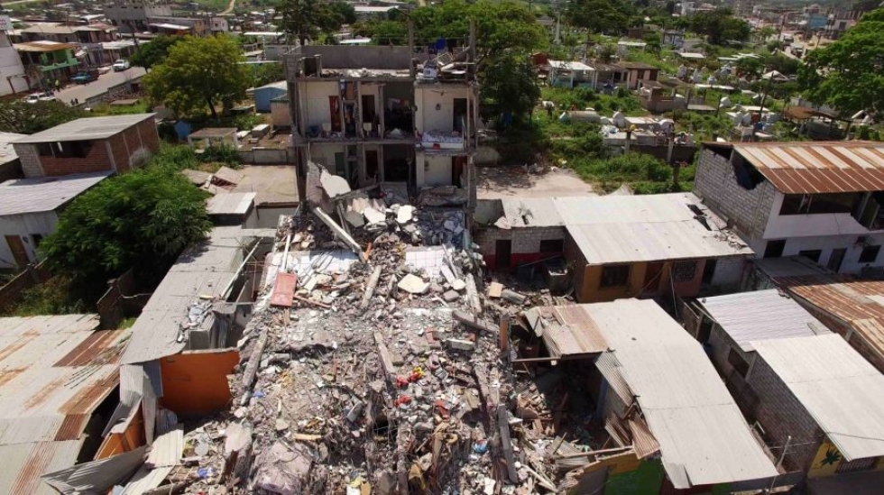 Ilmakuva Pedernalesista, joka on pahimmin maanjäristyksessä vaurioituneita Ecuadorin kaupunkeja. LEHTIKUVA/AFP