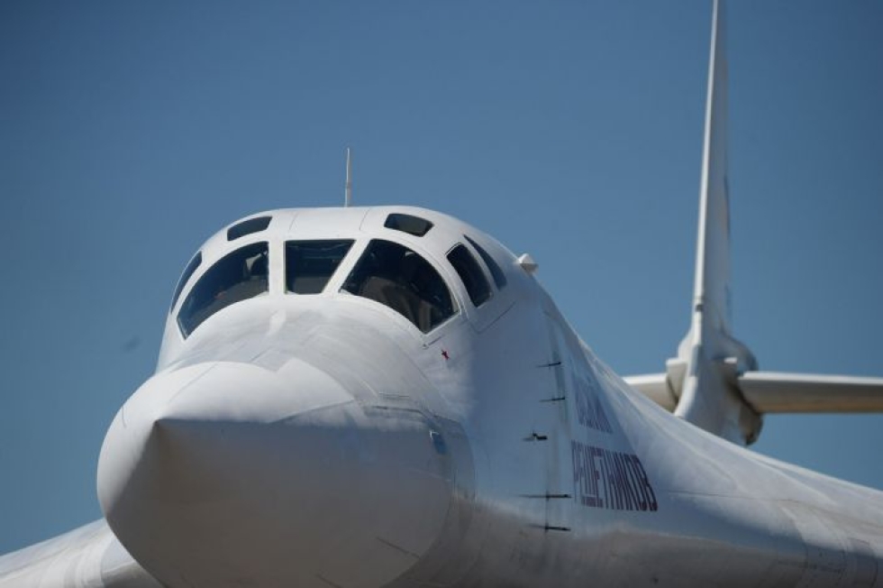 Tupolev Tu-160 -pommikoneet on suunniteltua kantamaan ydinohjuksia. LEHTIKUVA/AFP