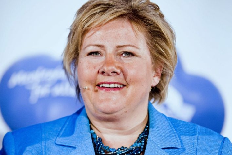 Norjan edistyspuolue on vastustanut palauttamista ja uhkaa nyt erota Erna Solbergin (kuvassa) johtamasta hallituksesta. LEHTIKUVA/AFP