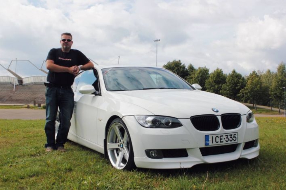 SpeedConceptin edustaja Lari Soininen on yksi tapahtuman puuhamiehistä. Hänen oma BMW:nsä on myös näytillä tapahtumassa.