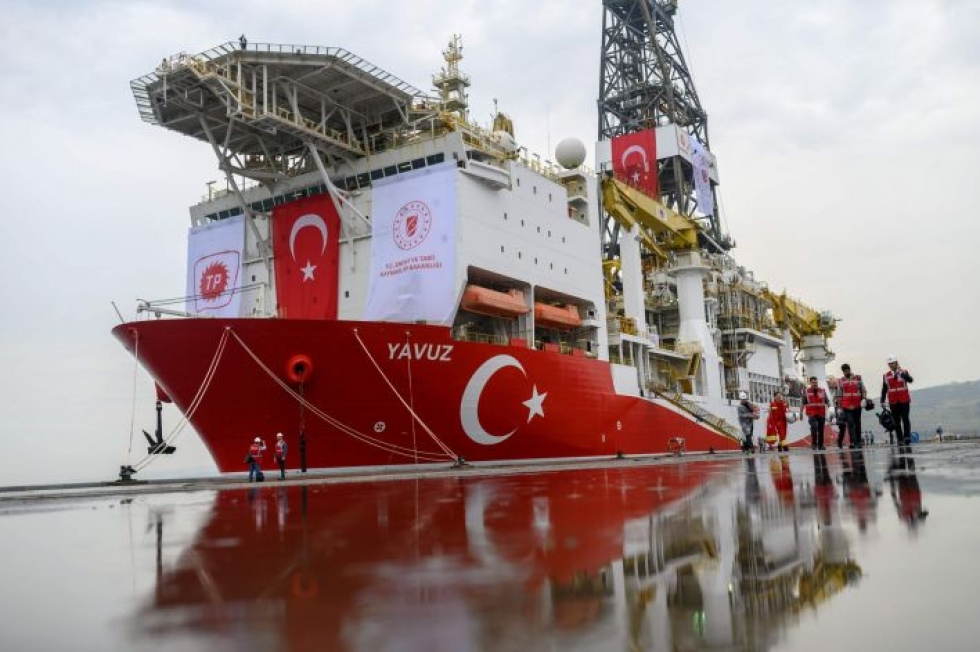 Turkkilainen porausalus Yavuz satamassa lähellä Turkin Istanbulia kesällä 2019.  LEHTIKUVA / AFP