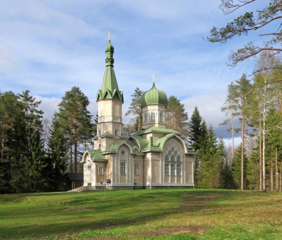 Polvijärven kirkko on Pohjois-Karjalan ortodoksikirkoista venäläisvaikutteisin. Kuva toukokuulta 2017.
