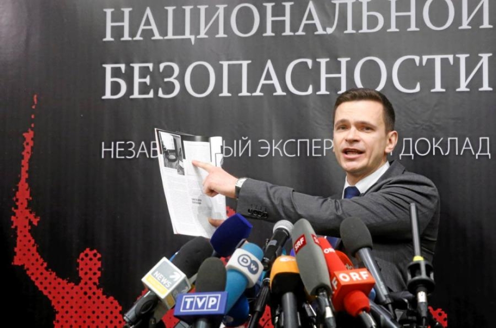 Liberaalin Parnas-puolueen johtajistoon kuuluva Ilja Jashin esitteli Tshetshenian johtajan Ramzan Kadyrovin rikoksia koskevaa raporttia viime vuonna Moskovassa.