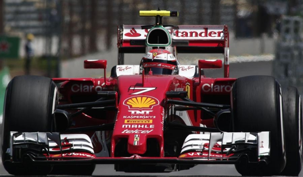 Kimi Räikkönen ajoi kolmanneksi aika-ajoissa. LEHTIKUVA/AFP