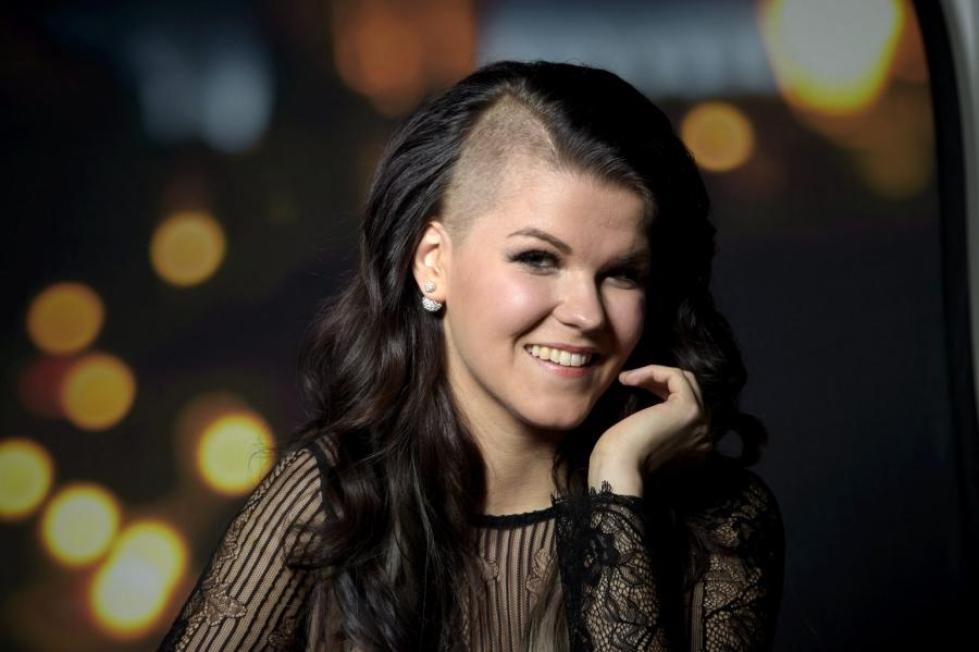 Britannian X Factorissa kilpaileva Saara Aalto pääsi suoraan jatkoon eilisillan tuloslähetyksessä. Ensi lauantain esityksessä on kauhuteema. LEHTIKUVA / Martti Kainulainen