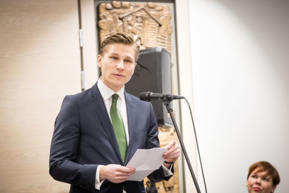 Oikeusministeri Antti Häkkänen tekee päätöksen tuomioistuinviraston sijaintipaikasta toukokuussa.