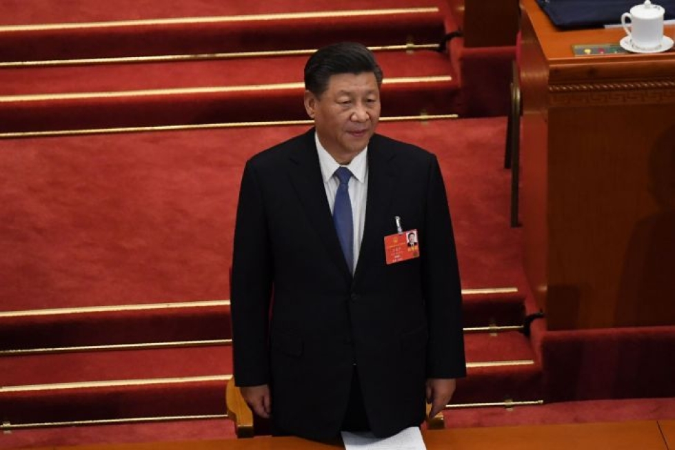 Korruption vastainen taistelu on ollut yksi presidentti Xi Jinpingin hallinnon kulmakivistä.  Arvostelijoiden mukaan korruptiosyytteitä on käytetty myös poliittisten vastustajien vaientamiseen. LEHTIKUVA/AFP