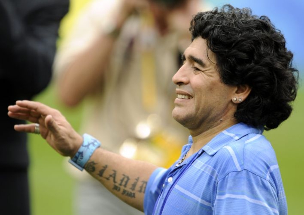 Maradonan valmennusura on ollut värikäs. Lehtikuva / Martti Kainulainen