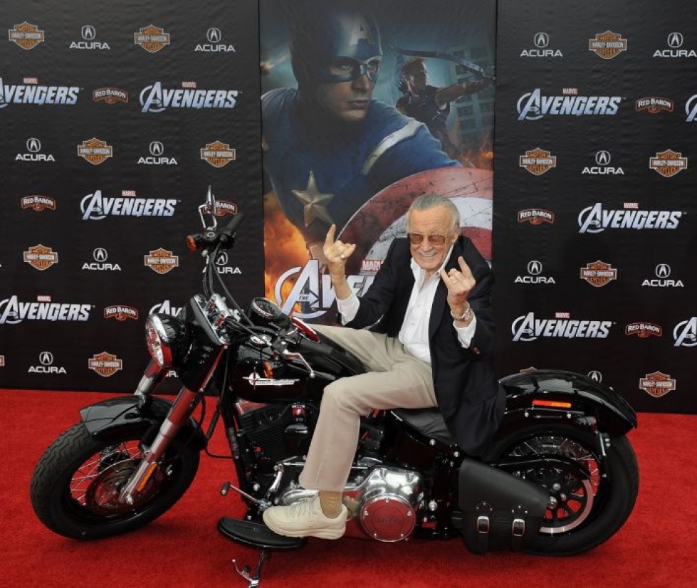Legendaarinen sarjakuvamies Stan Lee kuoli keuhkokuumeeseen 12. marraskuuta. Hän keksi useimmat Marvelin tunnetuimmista supersankareista.