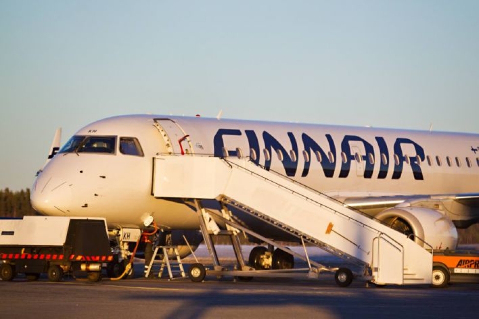 Finnair ilmoitti tänään, ettei lennä Joensuuhun marraskuussa. Lentoyhteyden poistaminen vaikeuttaisi kaiken muun lisäksi myös Kontiolahden ampumahiihdon maailmancupin avausta, joka on 28.-29.11.