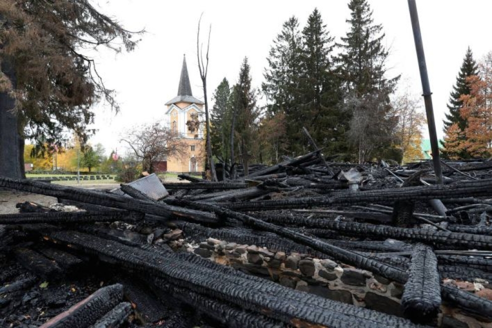 Kiihtelysvaaran kirkko tuhoutui tahallaan sytytetyssä tulipalossa 23.9. vuonna 2018.