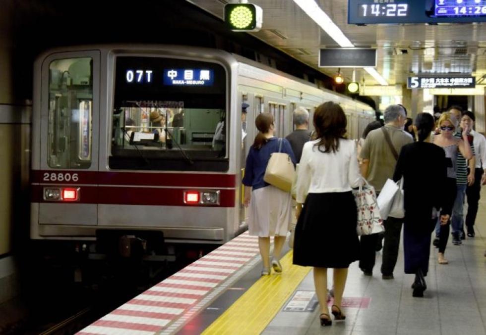 Tokion metroa käyttää päivittäin 7,2 miljoonaa ihmistä. Lehtikuva/AFP