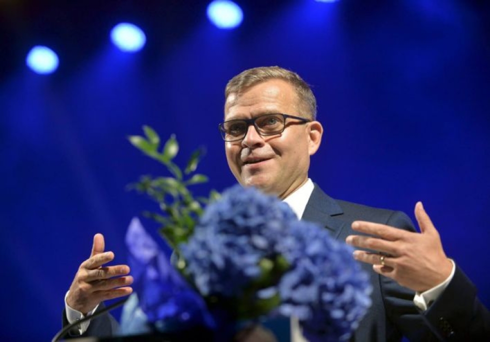 Petteri Orpo valittiin uudelleen kokoomuksen puheenjohtajaksi puoluekokouksessa Porissa lauantaina
