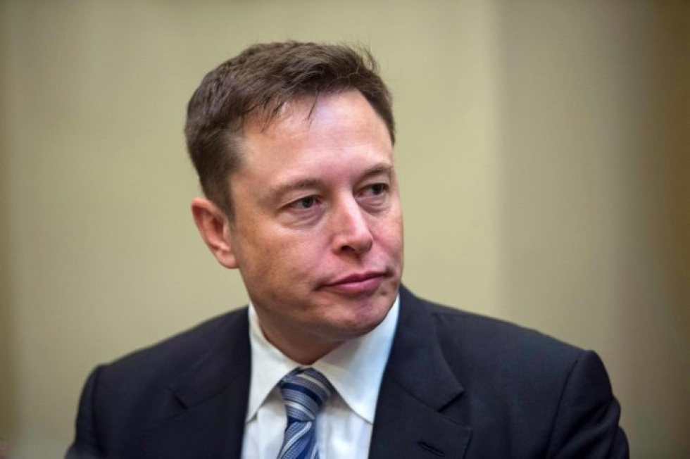 Elon Musk joutui eroamaan Teslan hallituksen puheenjohtajan paikalta lokakuussa. LEHTIKUVA / AFP
