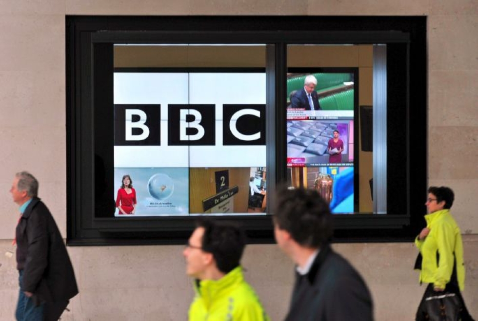 BBC:n palveluiden tilausmaksu, entinen televisiolupamaksu, on nykyisin 154,50 puntaa (183 euroa) vuodessa. AFP/ LEHTIKUVA