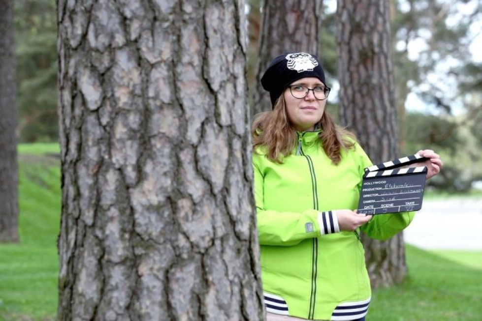 Nuorten elokuvaleirillä yhdeksättä kertaa ohjaava Jenni Lintunen kehuu pohjoiskarjalaisten nuorten luovuutta. Nuoret saavat käyttää leirillä ammattikorkeakoulusta lainattuja kameroita.