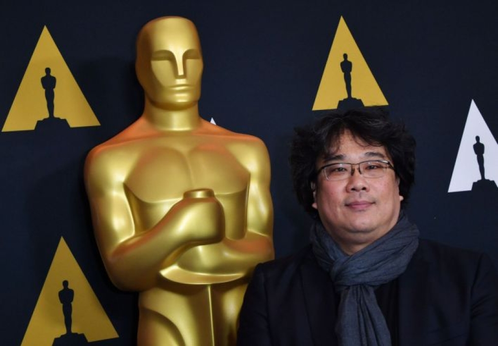 Bong Joon-hon ohjaama Parasite on kerännyt palkintoja ympäri maailman, ja kuuluu suosikeihin myös Oscar-gaalassa. Lehtikuva/AFP