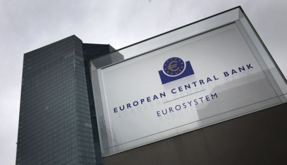 Euroalueen bruttokansantuote laski toisella vuosineljänneksellä peräti 12,1 prosenttia edeltävästä vuosineljänneksestä. LEHTIKUVA/AFP