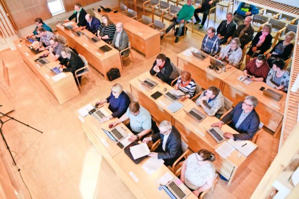 Nurmeksen ja Valtimon kuntaliitoksesta päätettiin Valtimon valtuustokokouksessa 23. huhtikuuta.