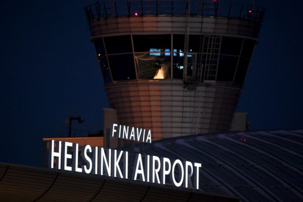 Lentojen määrä on vähentynyt esimerkiksi Helsinki-Vantaalla. LEHTIKUVA / Jussi Nukari