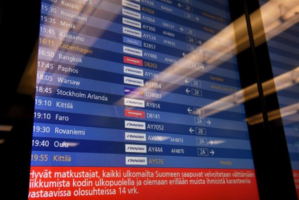 Ulkoministeriö on järjestänyt yhteistyössä Finnairin kanssa kotiutuslentoja Suomeen palaaville matkustajille. LEHTIKUVA / EMMI KORHONEN