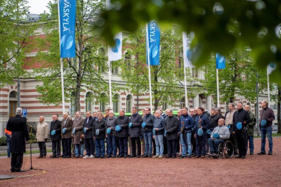 Suomen Rauhanturvaajaliiton kevätliittokokous pidettiin Jyväskylässä. Suomi on ollut mukana yli 50 rauhanturvaoperaatiossa, joissa oli kuluvan vuoden alkuun mennessä palvellut noin 50 000 sotilasta.