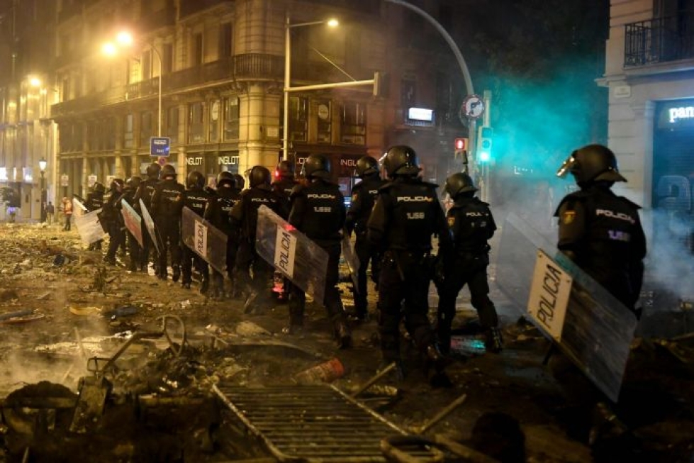 Barcelonan keskusta on muuttunut viime päivinä taistelutantereeksi. Lehtikuva/AFP