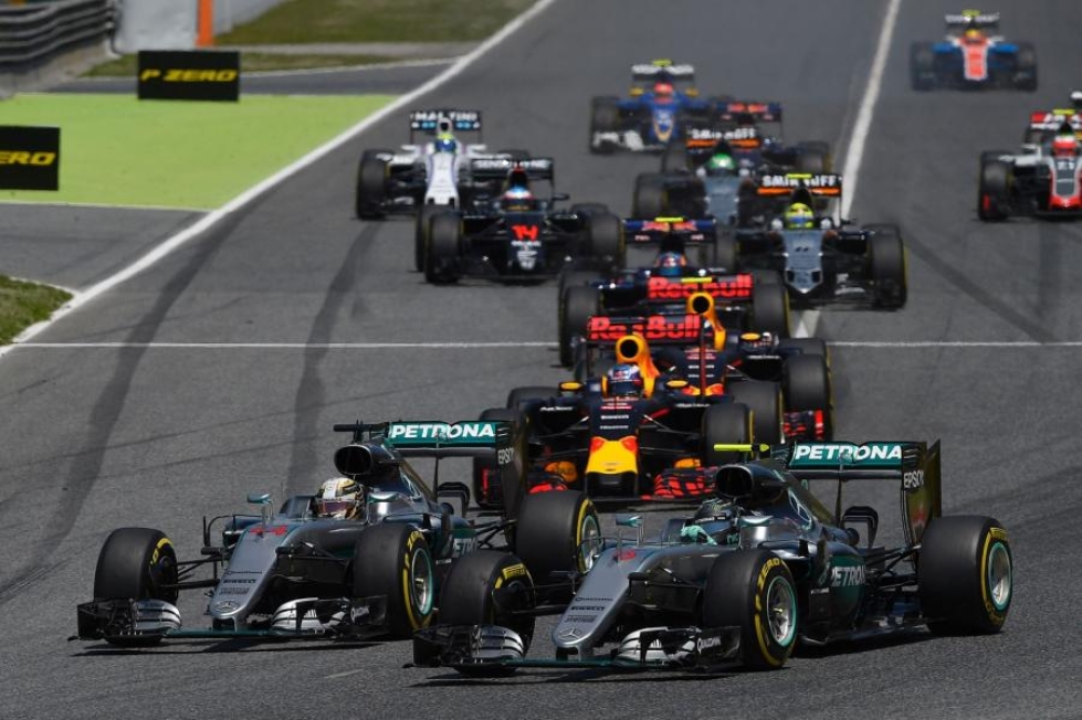 Mercedesten kolarin jälkeen kilpailun kärkeen nousi Red Bullin Daniel Ricciardo. Kuva: Lehtikuva/AFP