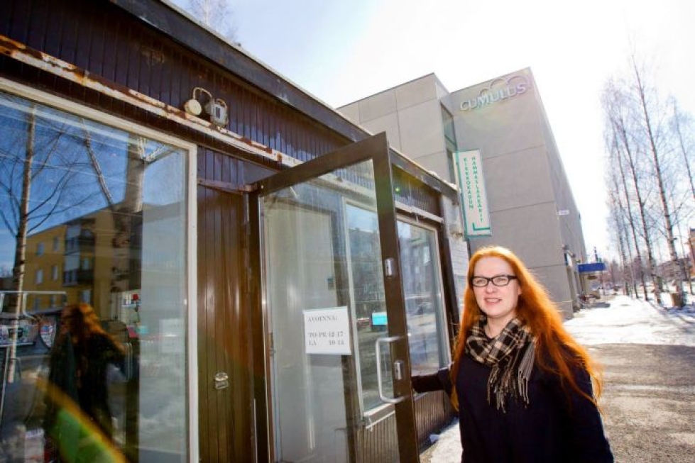 Anita Latola esitteli ravintola Sointulan tulevaa kiinteistöä Karjalaiselle vuonna 2012. Sointula laittoi tällä viikolla ovet kiinni koronaepidemian ajaksi.