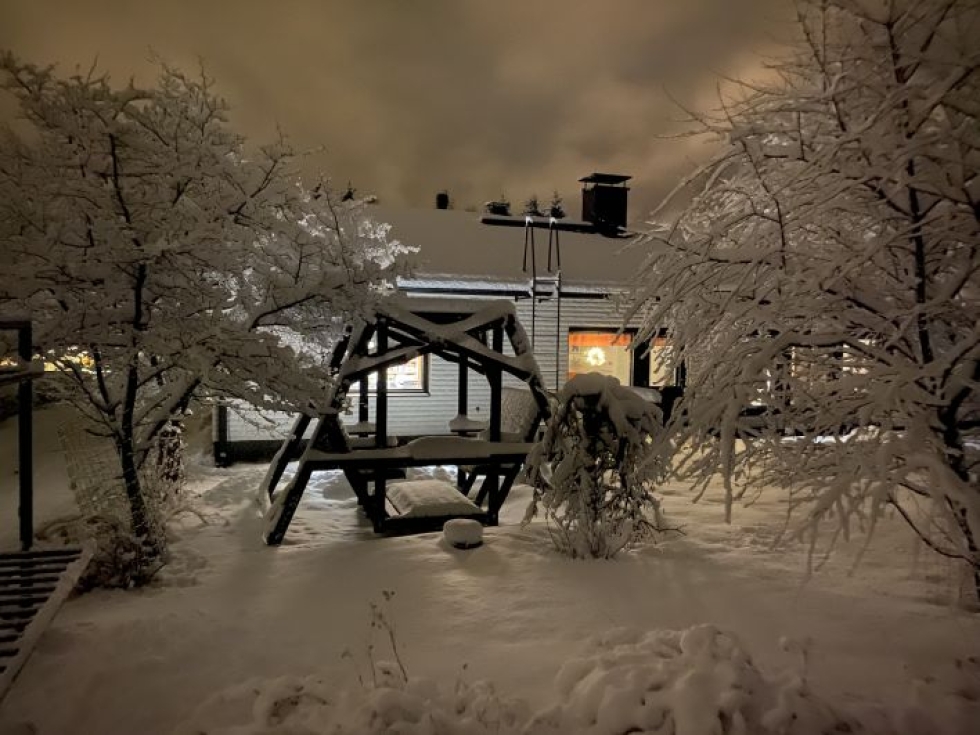 Talvi-ilta kauneimmillaan Pyhäselän Reijolassa 3. tammikuuta