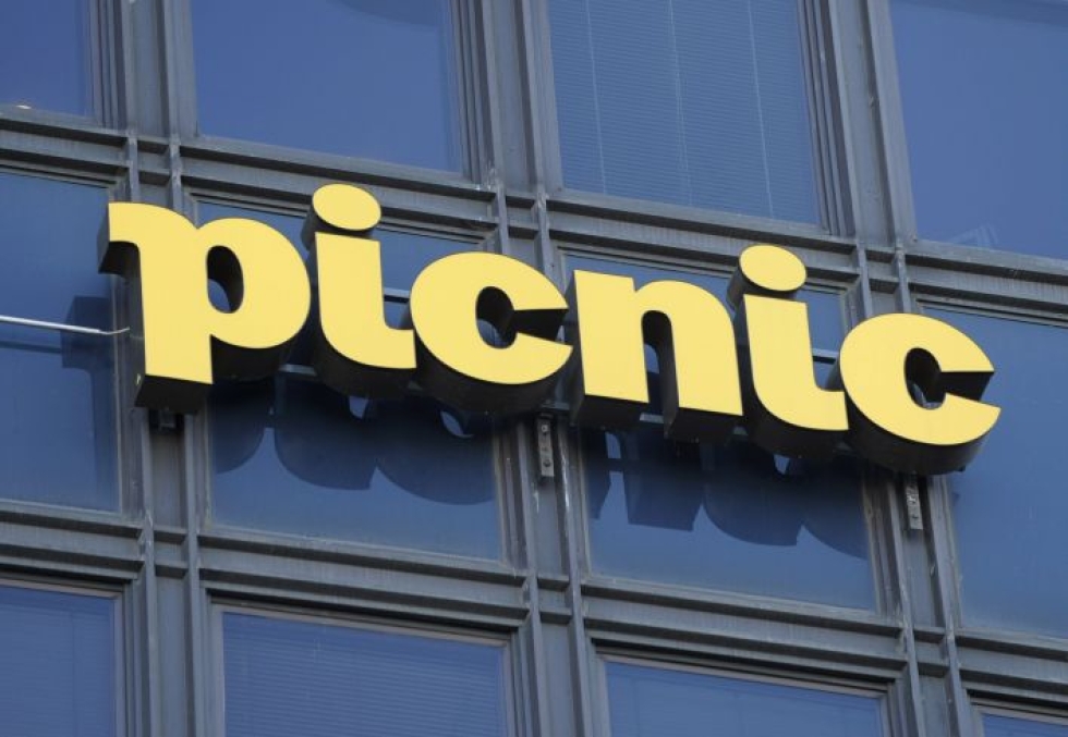 Kauppa sisältää yhteensä 49 Picnic- ja La Torrefazione -kahvilaa sekä hankintayhtiö Europicnicin. LEHTIKUVA / JARNO MELA