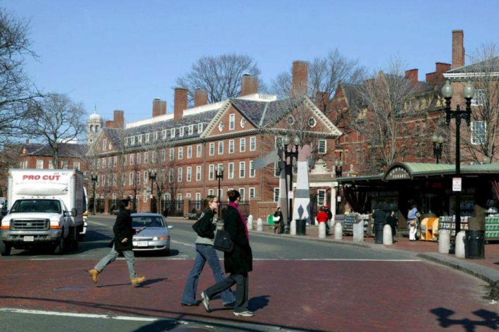 Esimerkiksi Harvardin yliopisto on jo ilmoittanut, että kaikki kurssit suoritetaan etäopetuksena. LEHTIKUVA / SARI GUSTAFSSON