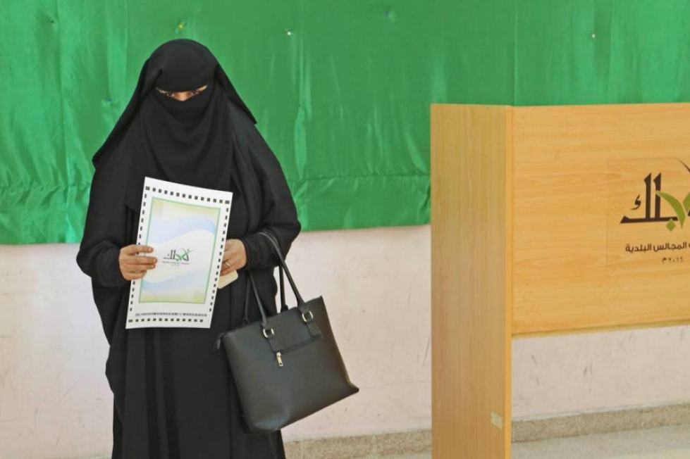 Hadima Mohamed on koulutettu ja kielitaitoinen moderni omanilaisnainen. Hän äänesti muutama viikko sitten Omanin kunnallisvaaleissa.
