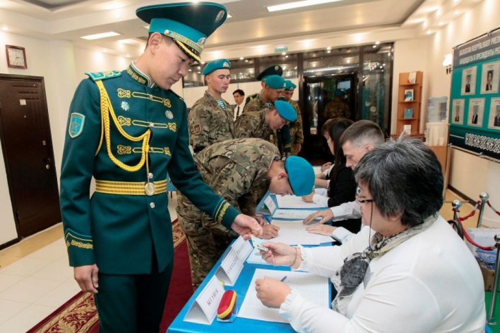Kazakstanin vaalit ovat tiukasti kontrolloituja, ja vaalivilppiepäilyt ovat yleisiä. LEHTIKUVA/AFP