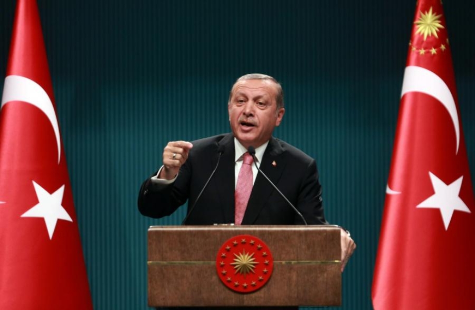 Turkin hallitus kertoi torstaina jäädyttävänsä Euroopan ihmisoikeussopimuksen soveltamisen maahan julistetun poikkeustilan ajaksi. Kuvassa Turkin presidentti Recep Tayyip erdogan. LEHTIKUVA/AFP