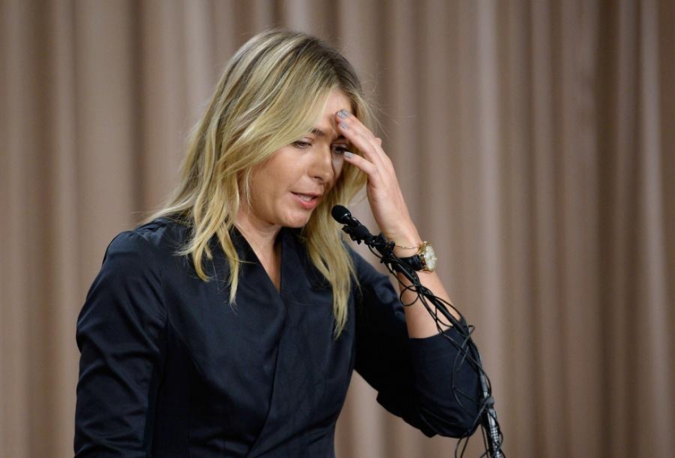 Maria Sharapova piti dopingkärystään tiedotustilaisuuden maaliskuussa Los Angelesissa. LEHTIKUVA/AFP