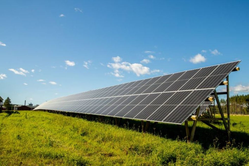 Kuva Liperissä toimivan Puupietarin aurinkoenergiajärjestelmästä.